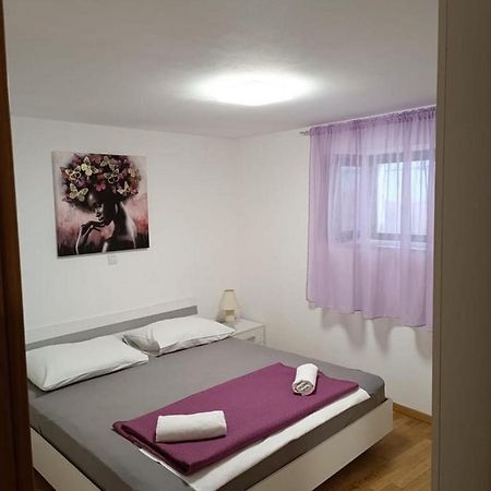 Apartment Dujas Split Bagian luar foto